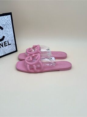 🚩steal Gucci Pink Logo Jelly Slide Sandals